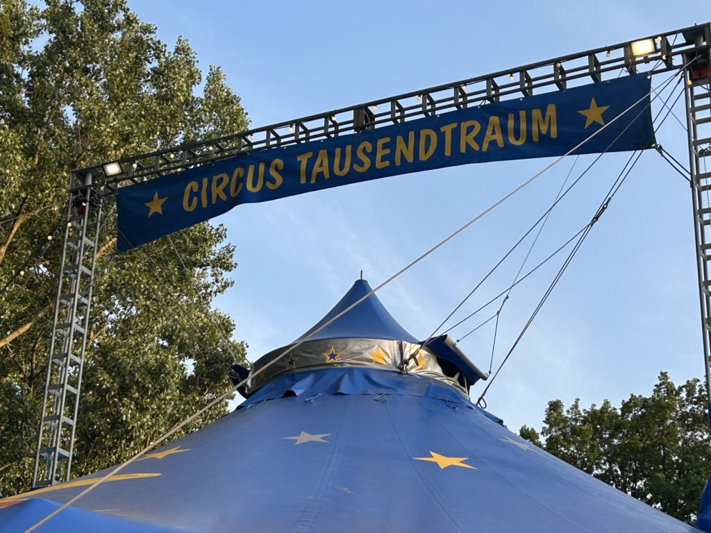 (c) Florian Windeck // Sternenzelt "Circus Tausendtraum"